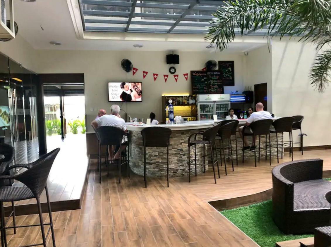 Stunning New Condo In Exclusive La Grande Resort 앙헬레스 외부 사진